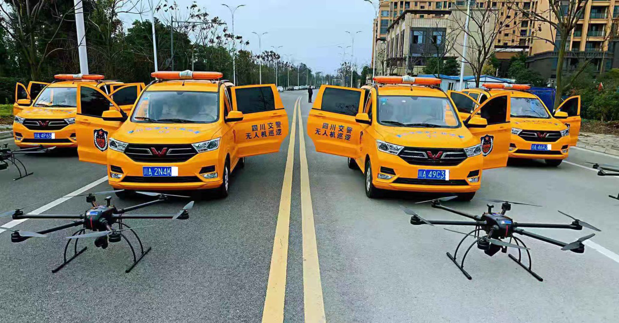 5G+无人机 大华助力蓉城交警“空中”执勤